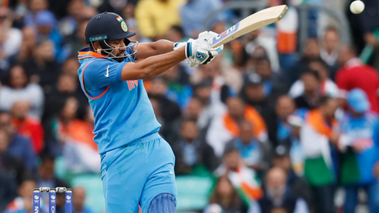 Sri Lanka stuns India by 7 wickets to upend Champions Trophy